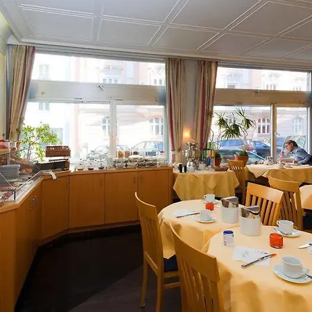Hotel Parkhotel Im Lehel By Blattl Munich
