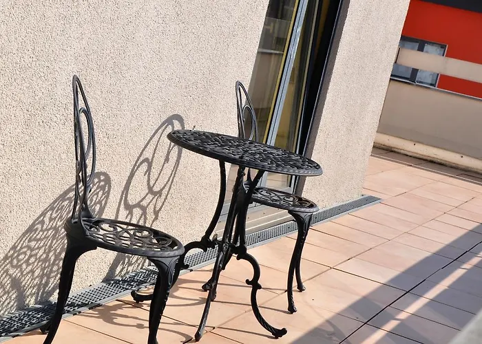 Parkhotel Im Lehel By Blattl Münih