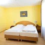 Parkhotel Im Lehel By Blattl Monachium