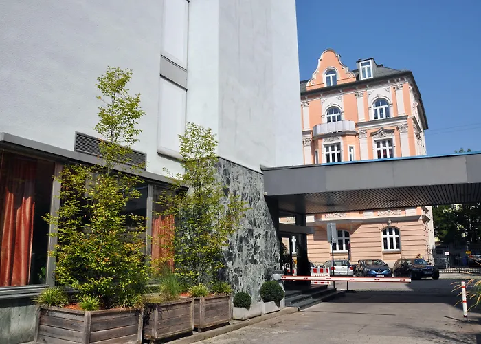 Parkhotel Im Lehel By Blattl